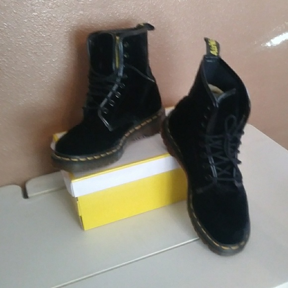 Martin Darkers Black Boots - Picture 1 of 5